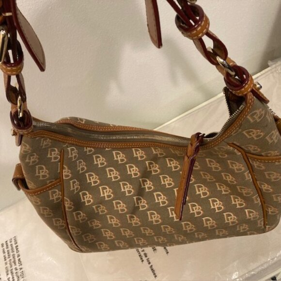 DOONEY & BOURKE Handbag Purse - Picture 3 of 13